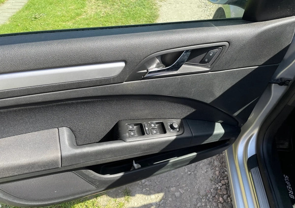 Skoda Superb cena 22900 przebieg: 274000, rok produkcji 2010 z Elbląg małe 211